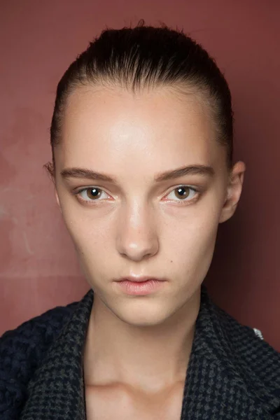 Look 14
